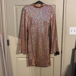 City Vibe rose gold sequin party dress. Size 5 NWOT